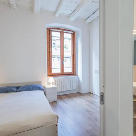 Guesthost - Ca' Ghibert - Centro Apartament Bergamo