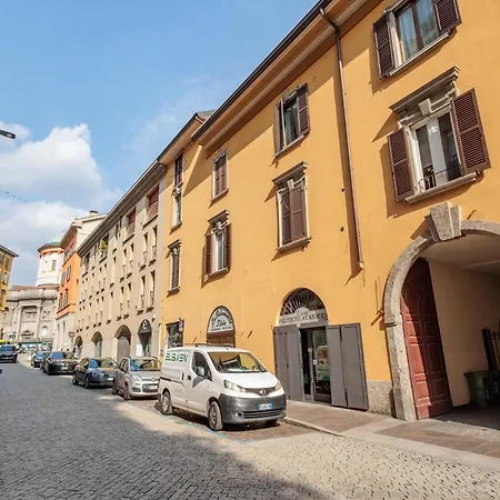 Apartament Guesthost - Ca' Ghibert - Centro